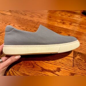 J Slides Casual slip on sneaker. Women/Adult shoe size 8